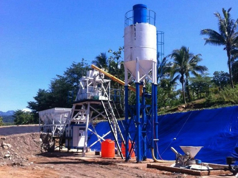 Mobile Type Concrete Mixing Plant