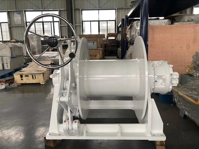 hydraulically powered mooring winch