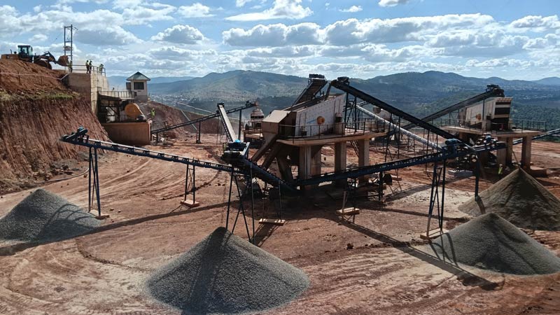 Comparison Between Mobile Stone Crushing Plants and Stationary Types